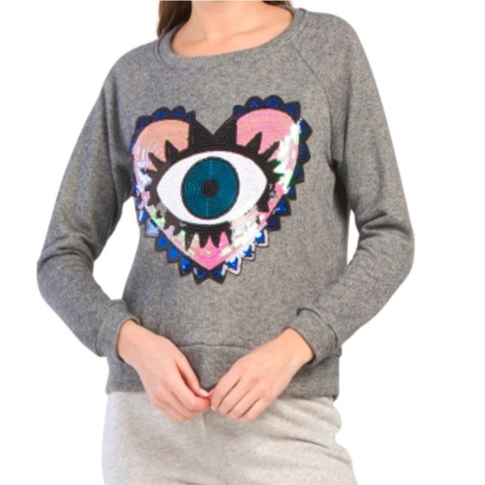 Melissa Masse• Evil Eye 🧿 Grey Sweater Sequin Sweater
Used - Size Large